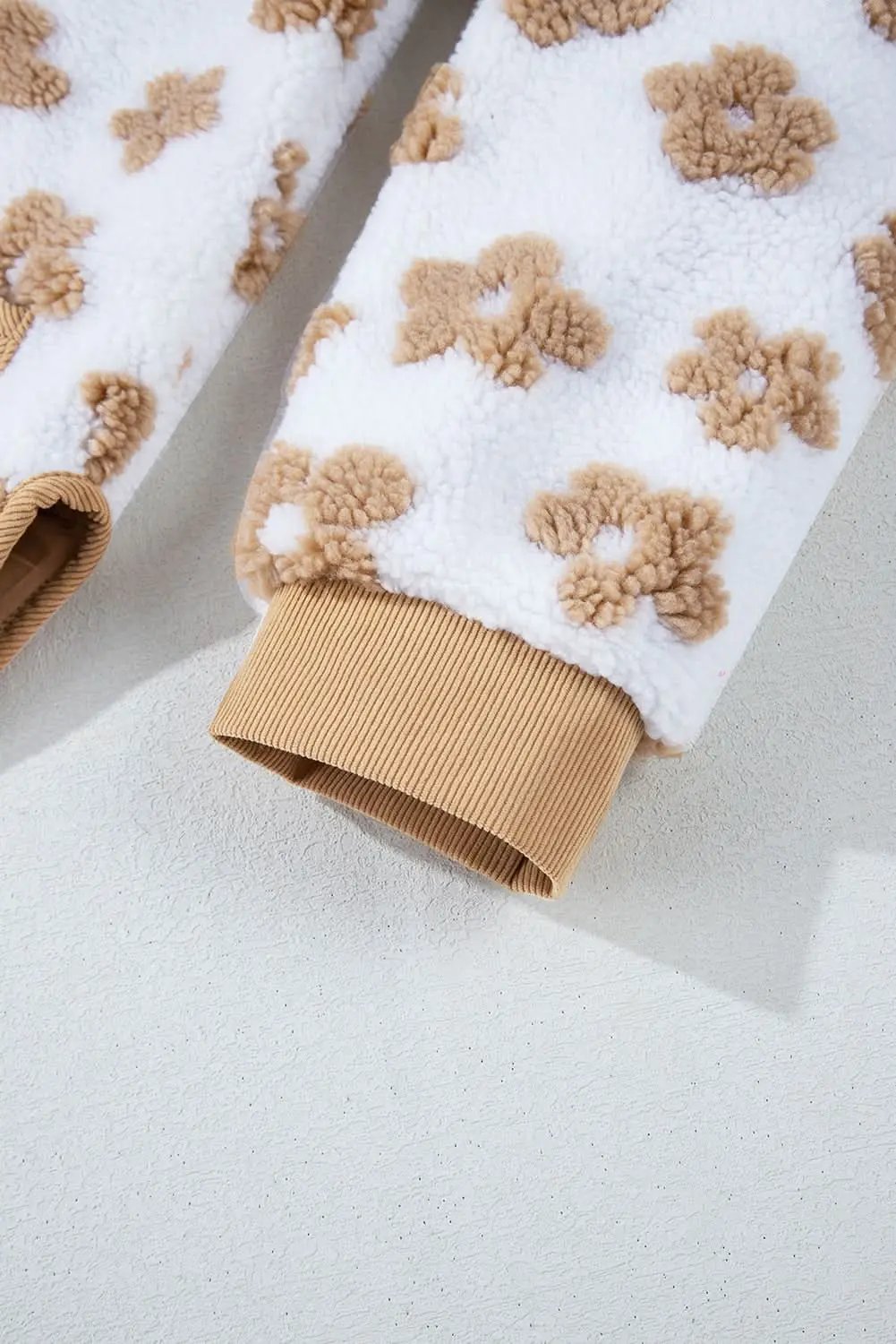 Charming beige flower fleece jacket - Love Salve